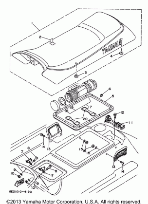 SEAT - UNDER LOCKER