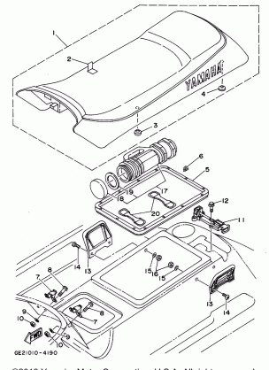 SEAT UNDER LOCKER